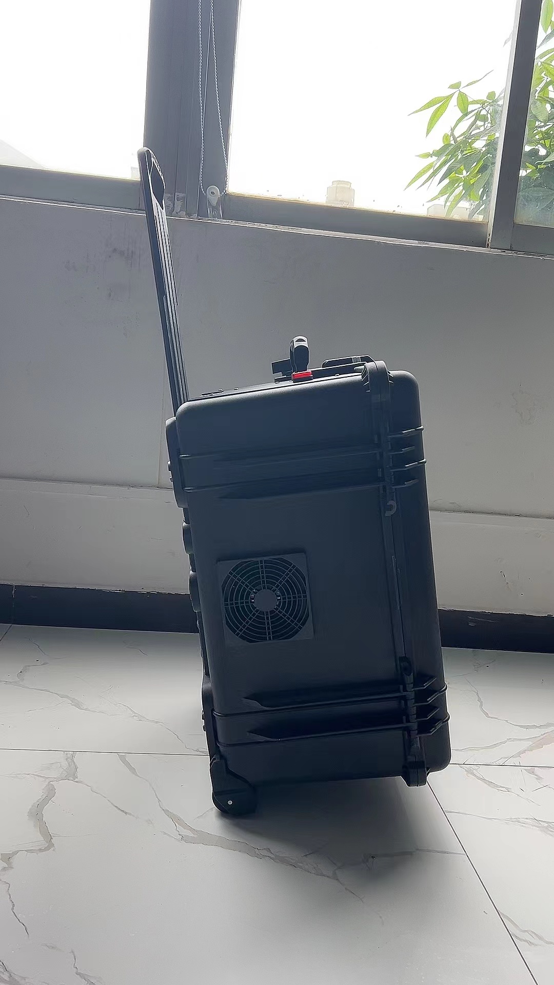 钦北手拉箱型移动通信干扰器